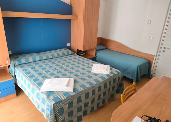 Hotel Midi